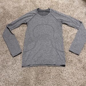 Lululemon Swiftly Tech Long Sleeve Hip Length in gray